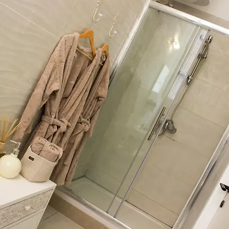 Bebirgu Palazzino 2 With Jacuzzi Διαμέρισμα Birgu